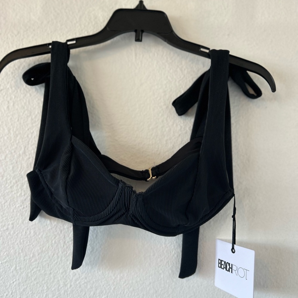 Beach Riot Blair Black Bikini Top with Bow Straps Size L